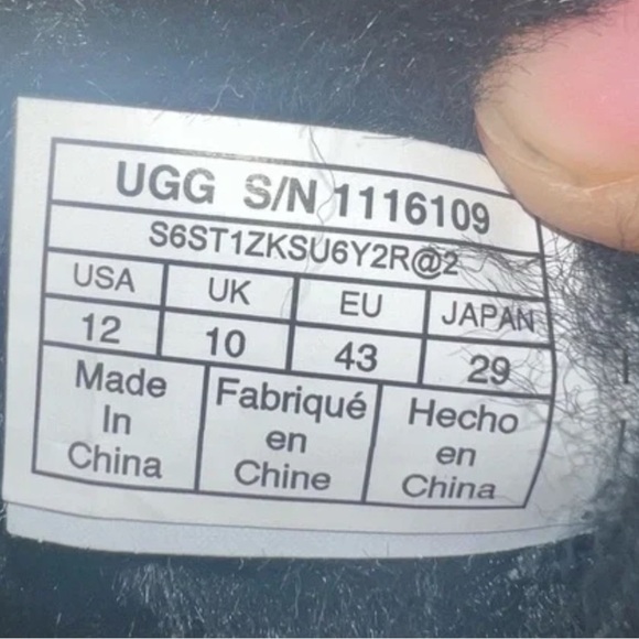 Ugg Classic Ultra Mini Boot, Black, Men’s Size 12, great condition - Picture 6 of 6